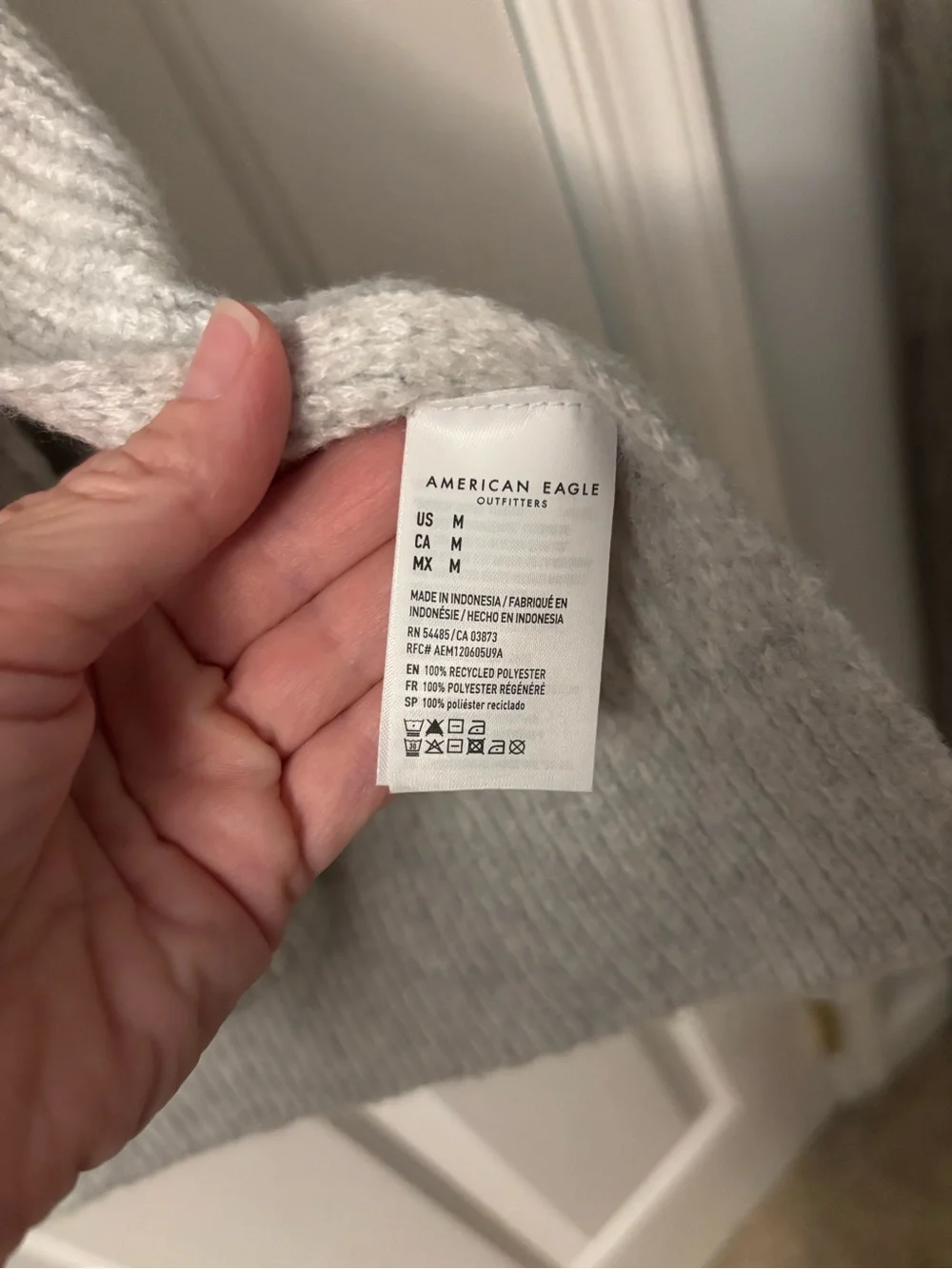 American Eagle Outfitters cable knit